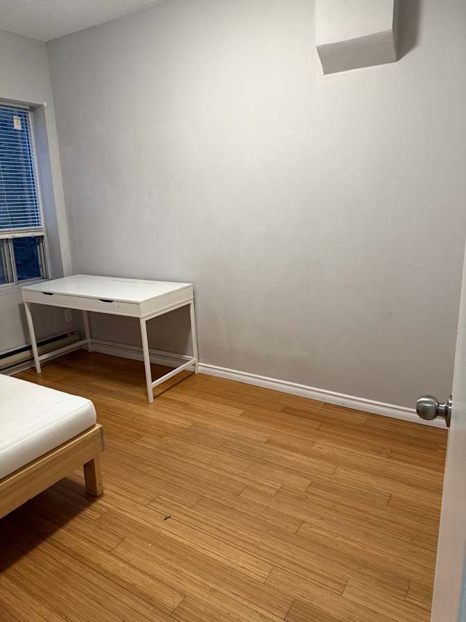 Alexis Zambrano's room