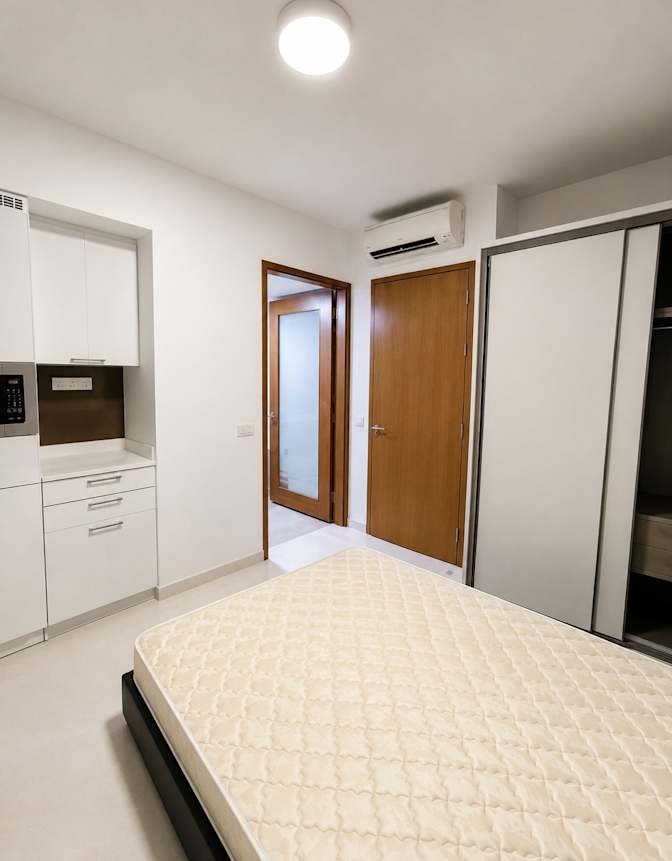 Henrick's room