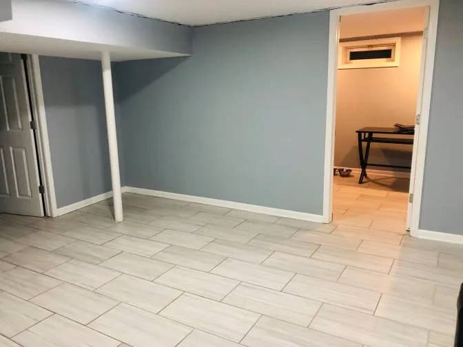 Sandy's room