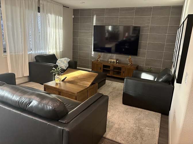 Hitesh khullar's room