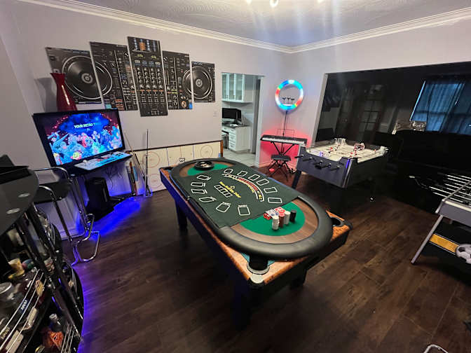 Jay's room