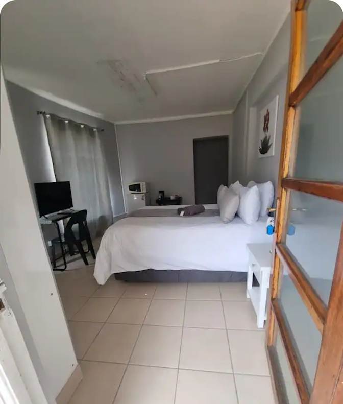 Veronica's room