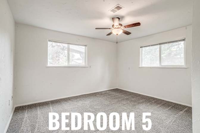 HomeCrew's room