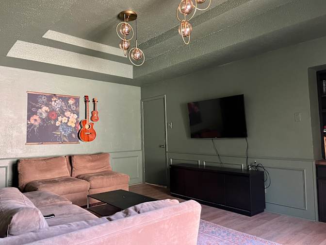 Carol mackey's room