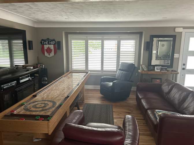 Thomas's room