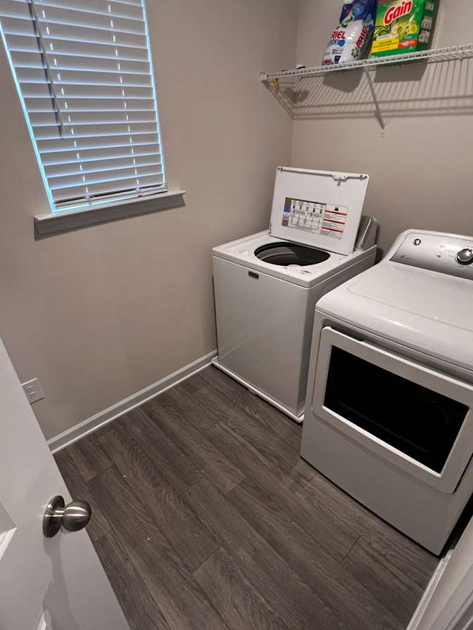 Everland Realty's room