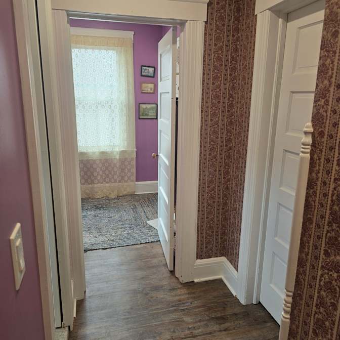 robert a gustafson's room