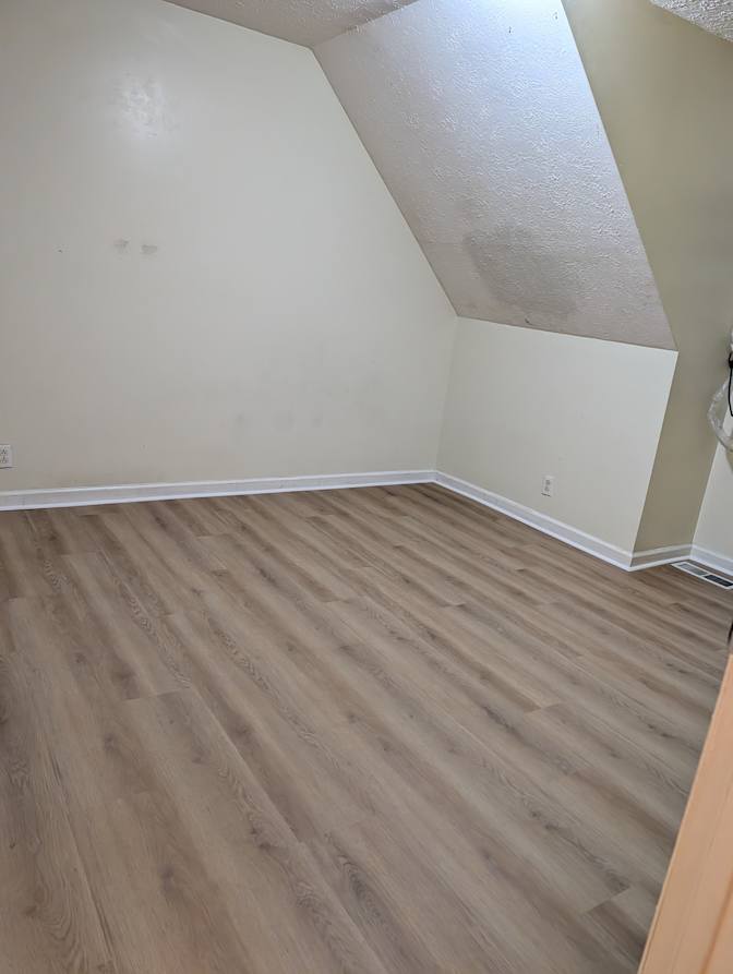 Bow Ponkerd's room