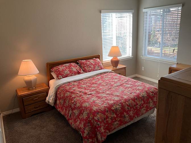 Tom's room
