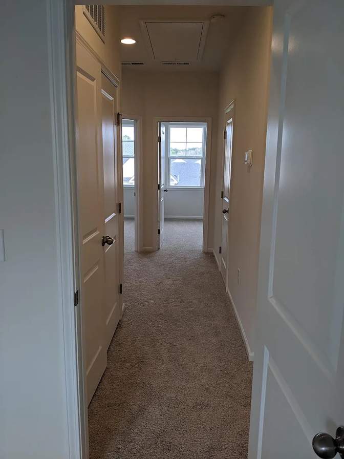 Alcove Rooms's room
