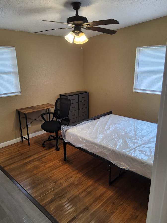 PadSplit's room