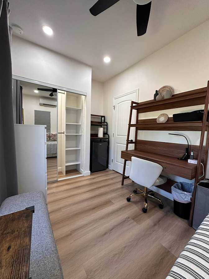 ellen's room
