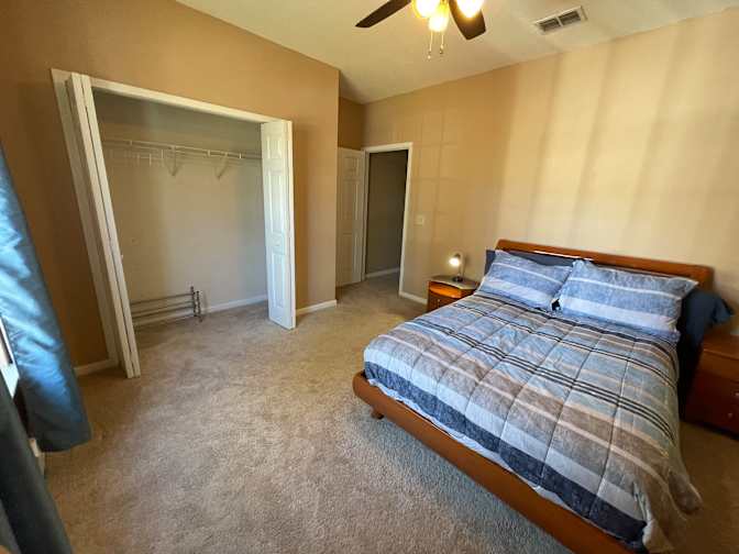 Dee's room