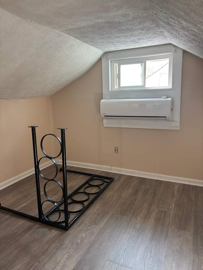 Hailey's room