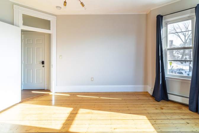 Sam June's room