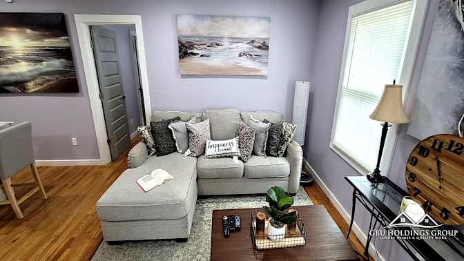 GBU Holdings Group's room