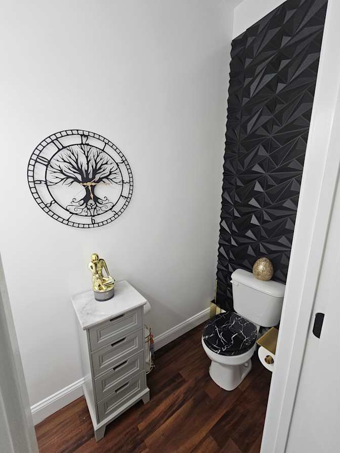 Francisco's room
