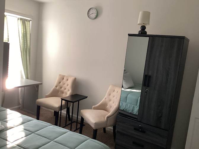 Betrece's room