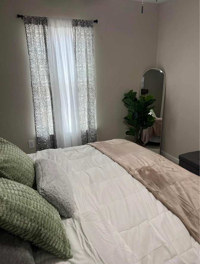 Elizabeth Salcedo's room
