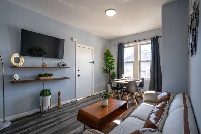 Lius Estate's room