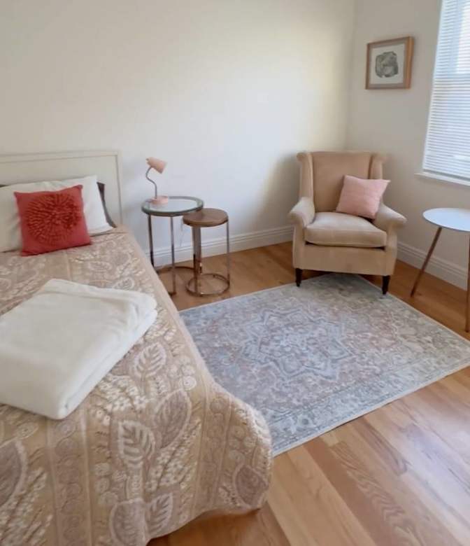 Linai T Hill's room