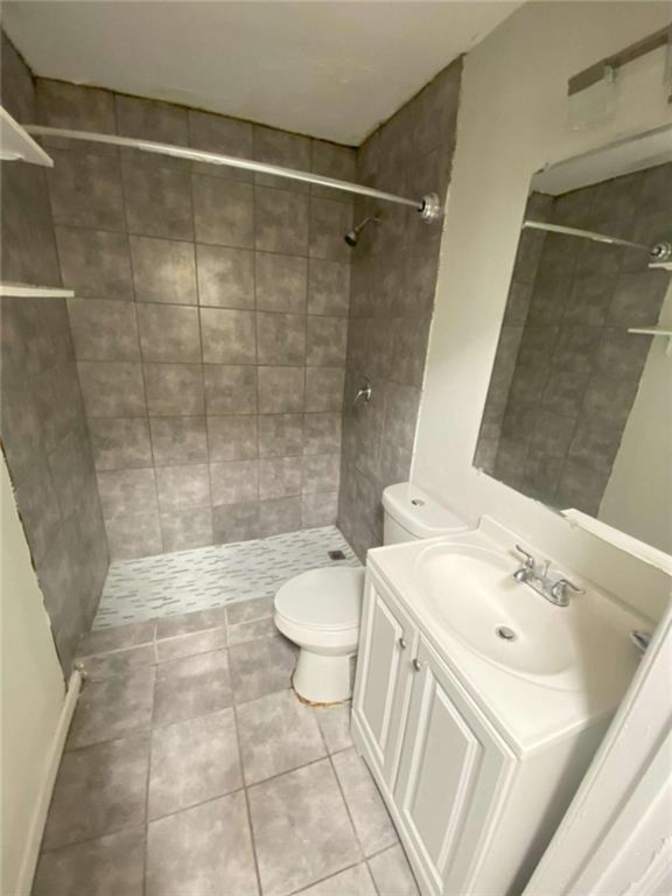 Alcove Rooms's room