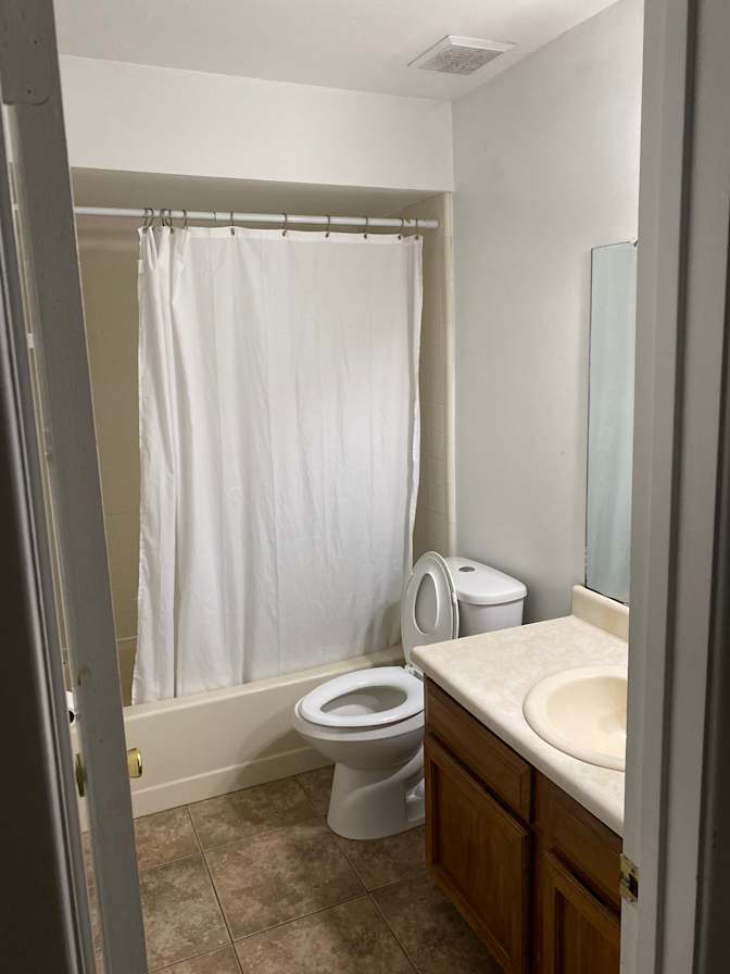 Ryann Ellingsworth's room