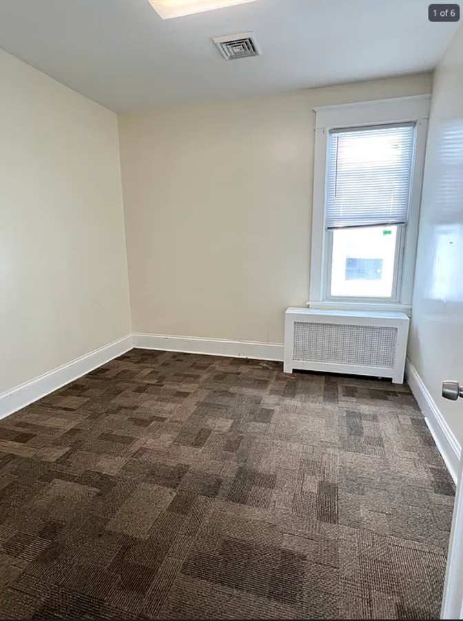 Moe's room