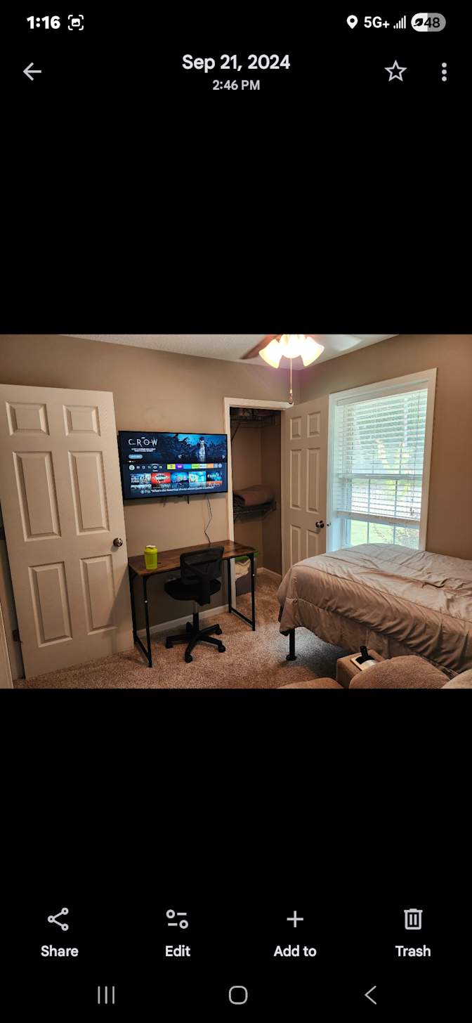 Antonio's room