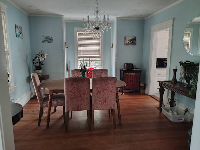Melissa L Cox's room