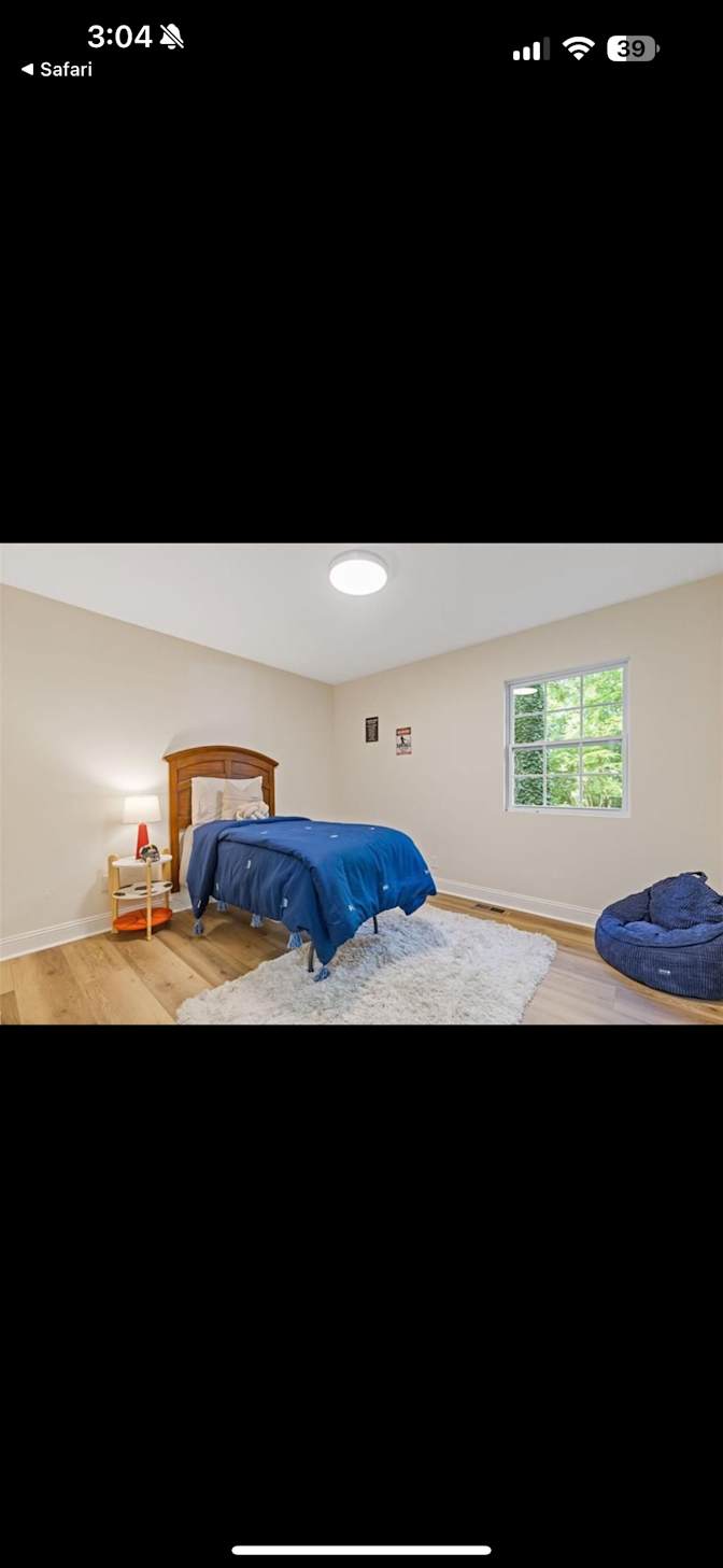 Alcove Rooms's room