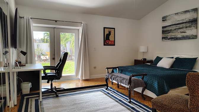 Mauricio santiago's room