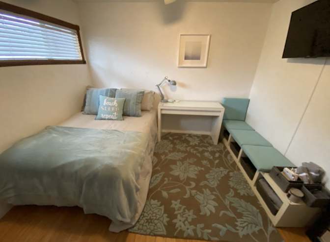 Melissa Danio's room
