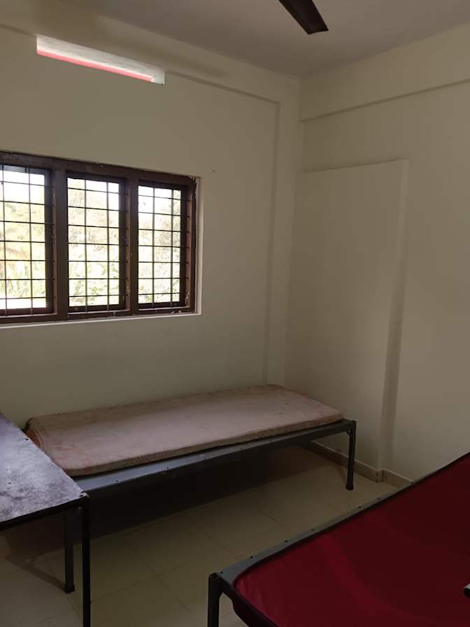 Fouzan's room