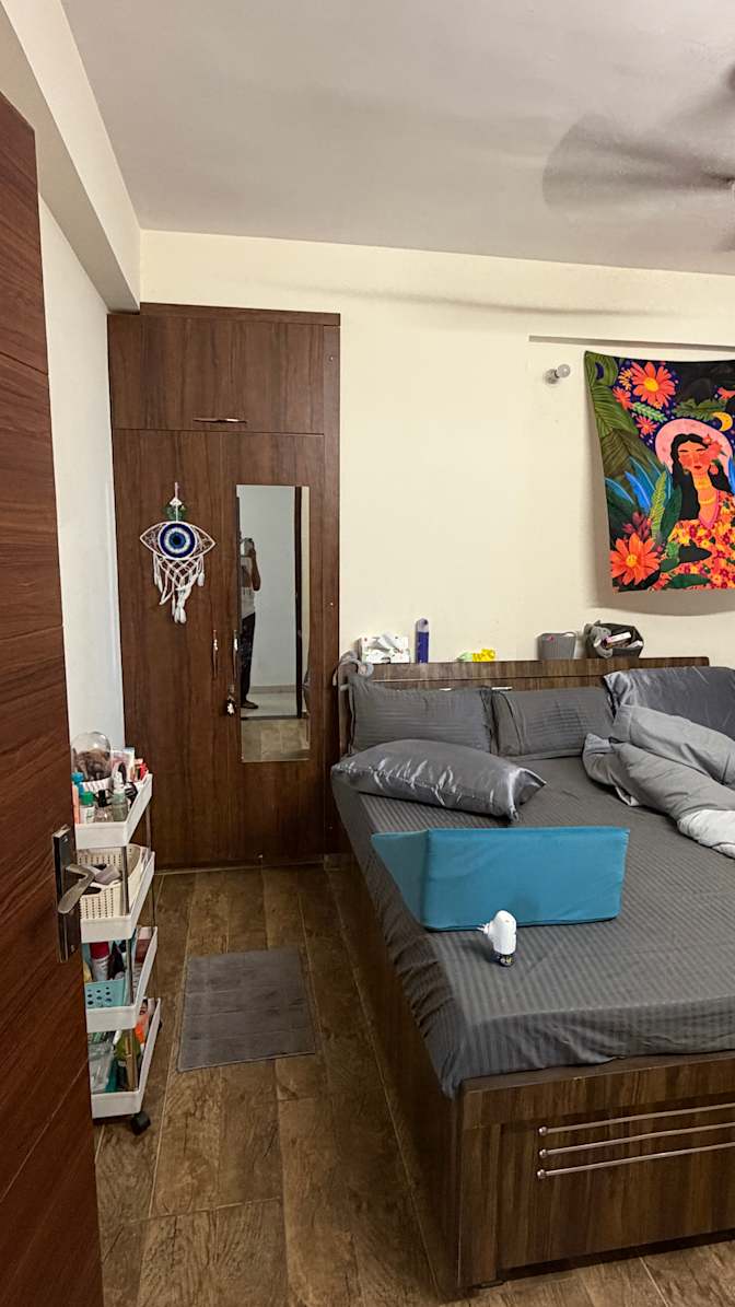 T's room