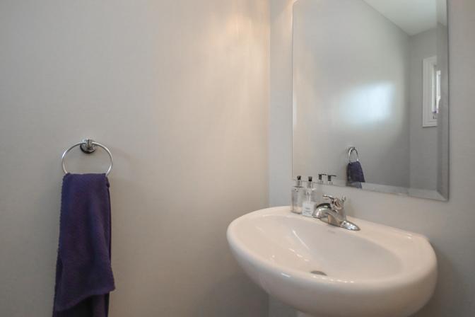 Rent In Ottawa Property Management Inc's room
