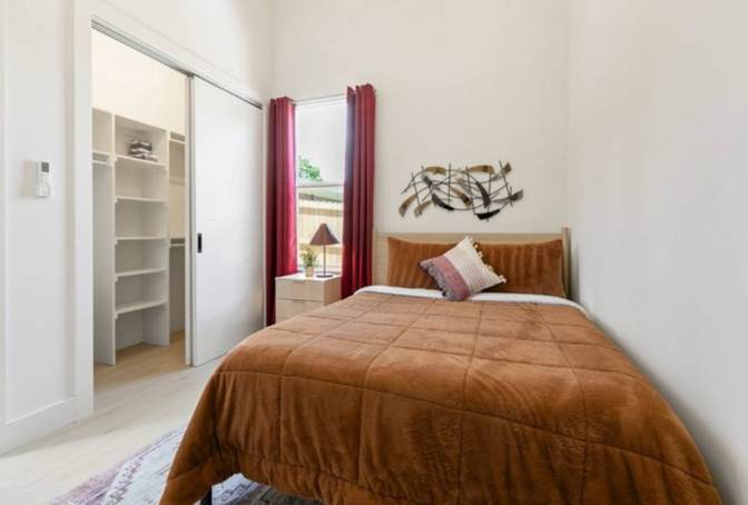 Linda's room