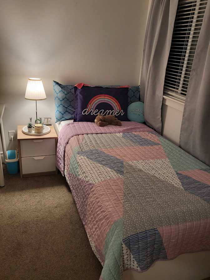 Mirasol Pandeling's room