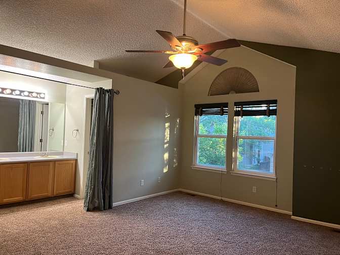 Tom's room