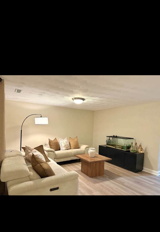 Brahian Guerrero Mercedes's room