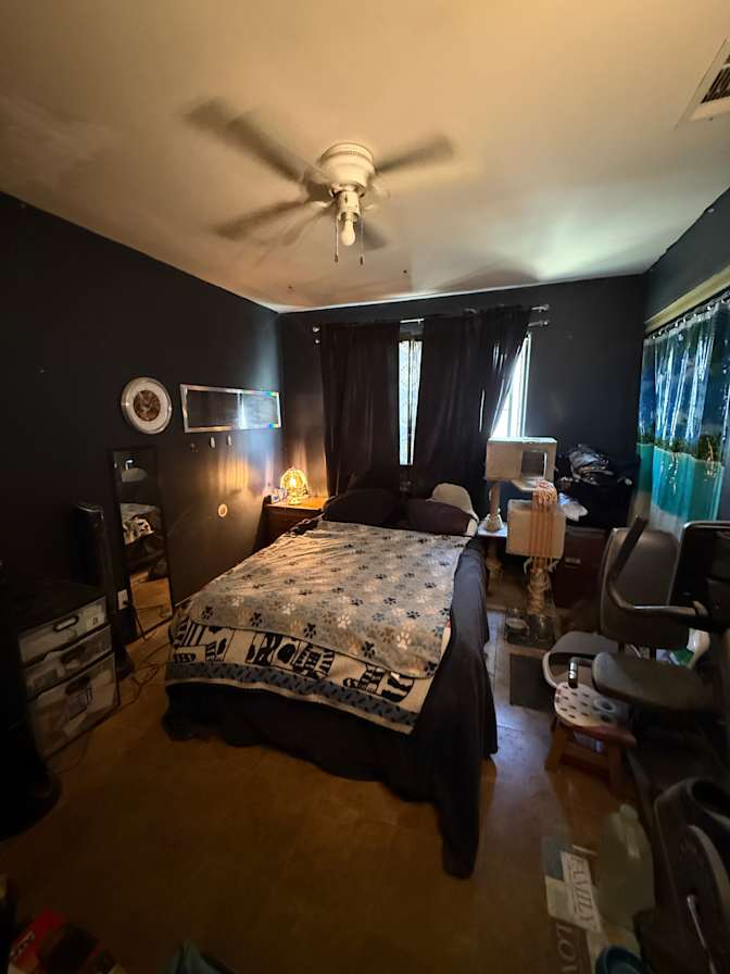 Andi's room