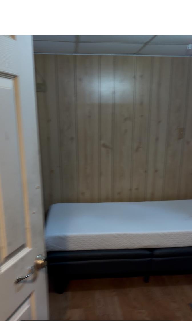 Arul Arulanantham's room