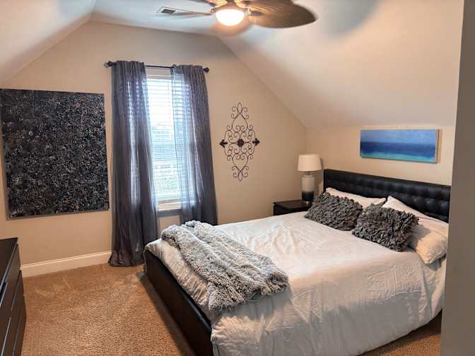 Donna's room