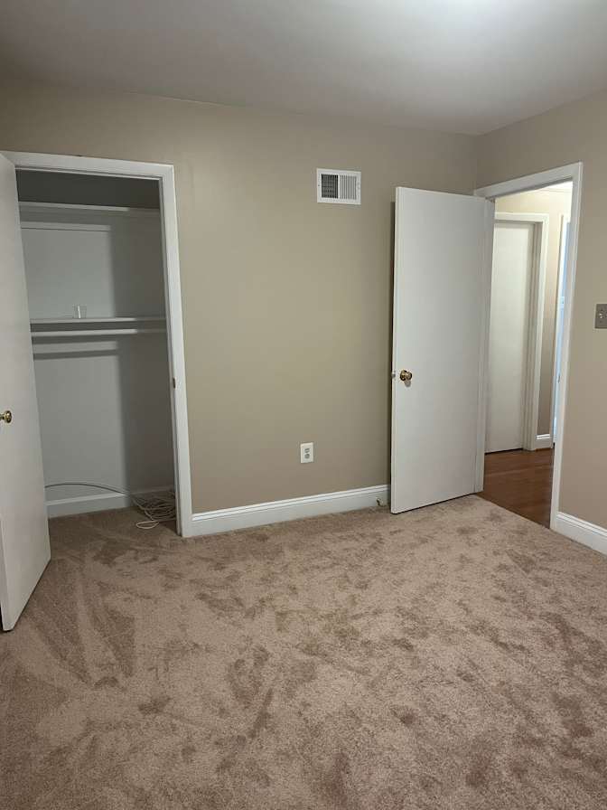Eva's room