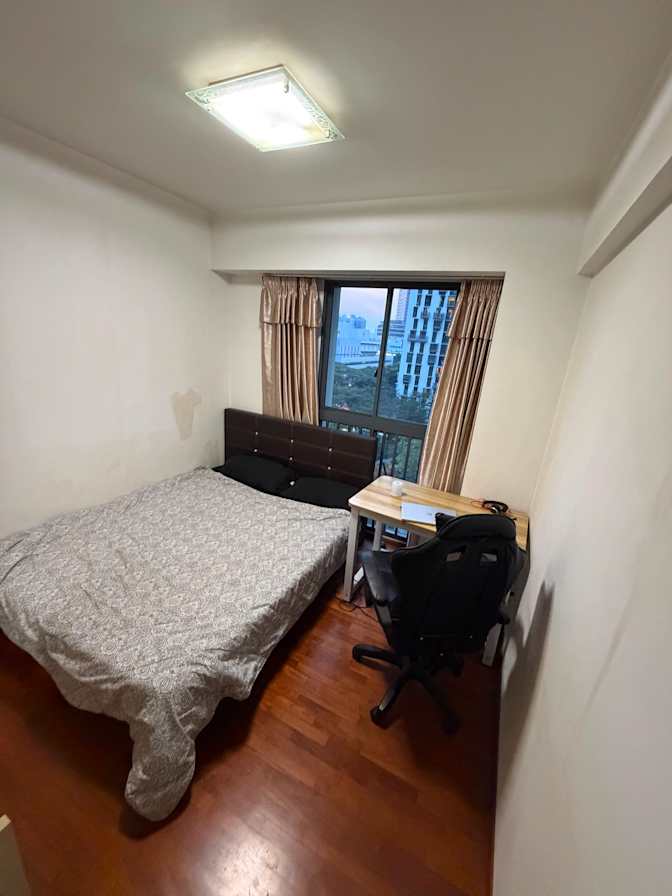Lorrain's room