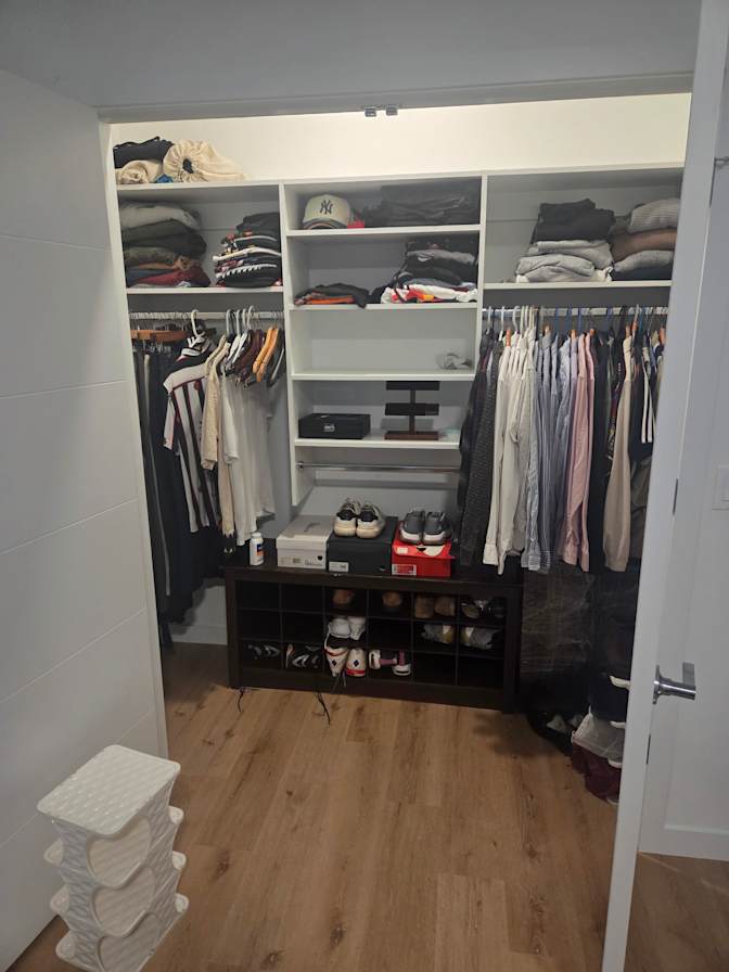 Kenton Connors's room