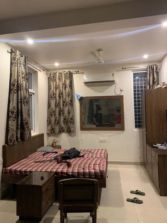Kushagra Rastogi's room