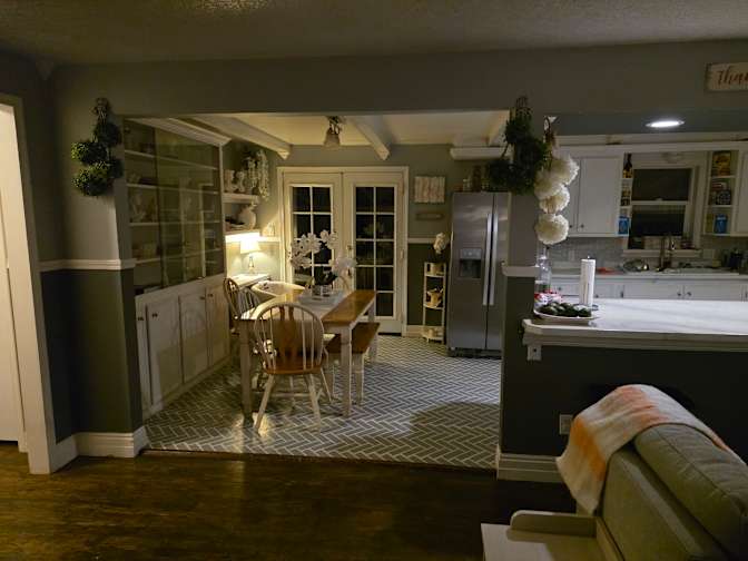 angel VALDEZ's room