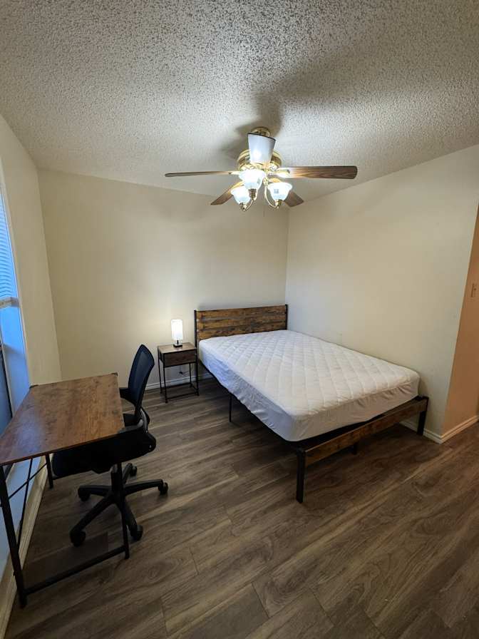 Sergio's room