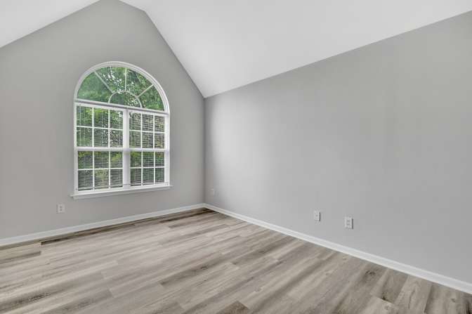 lifedoorrentals's room